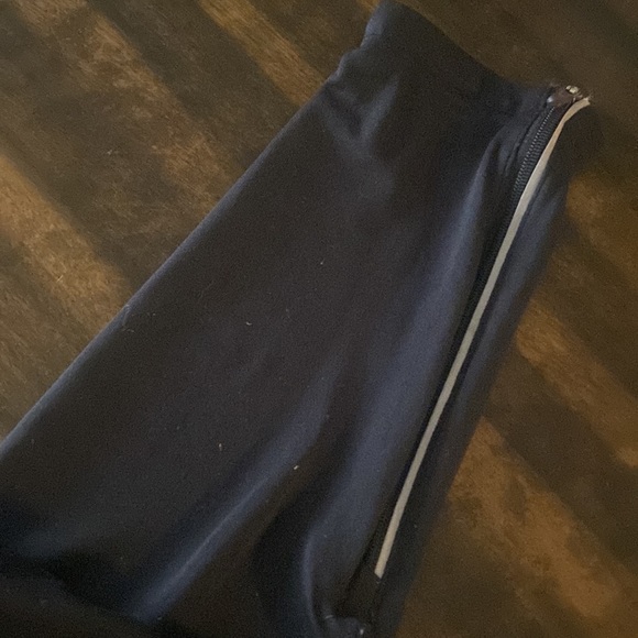 Nike - Picture 2 of 2